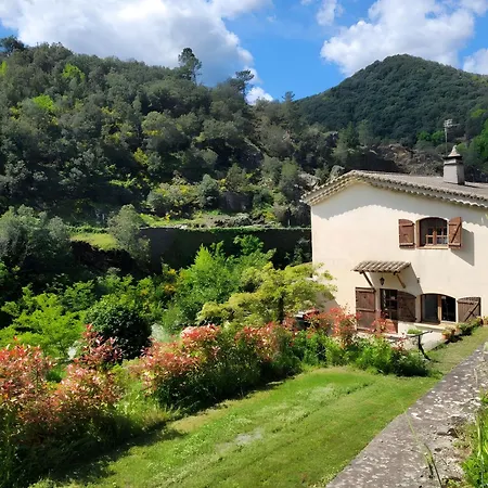 Maison En Cevennes 度假居 *